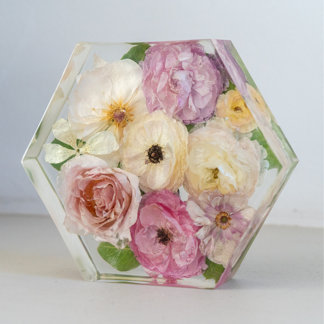 Hexagon Flower Preservation – Forever Flowers